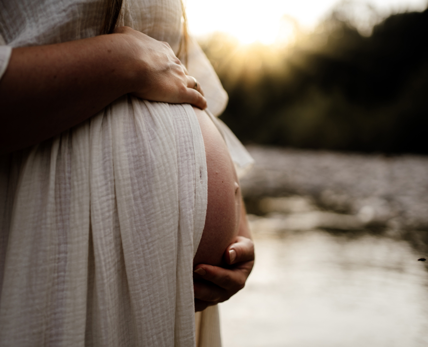 Schwanger, Schwangerschaftsfotos, Babybauchfotos, Salzburg, Hallein, Tennengau, Pongau, Schwangerschaftsfotografie, Maternity, Babybauch,