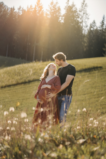 BB-49 babybauch, schwangerschaft, schwangerschaftsbilder, salzburg, outdoormaternity, maternity, babybauchfotos, schwanger,